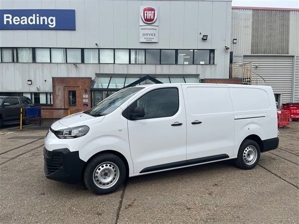 Gelato white New 2025 Fiat Scudo MPV | £25,995 (A bit pricey) - Image 1/1