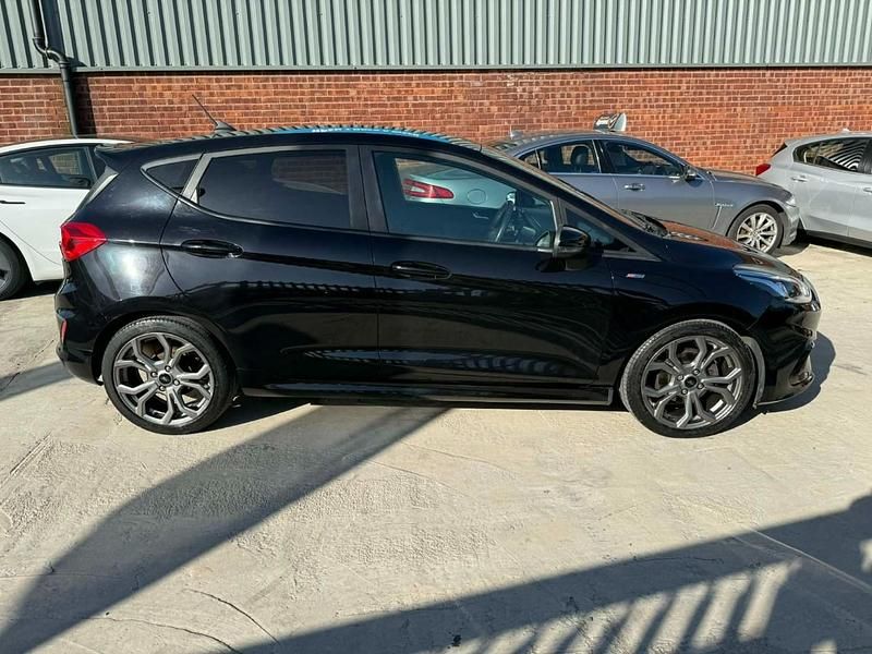 Begagnad Ford Fiesta ST-Line 2020 Svart Halvkombi