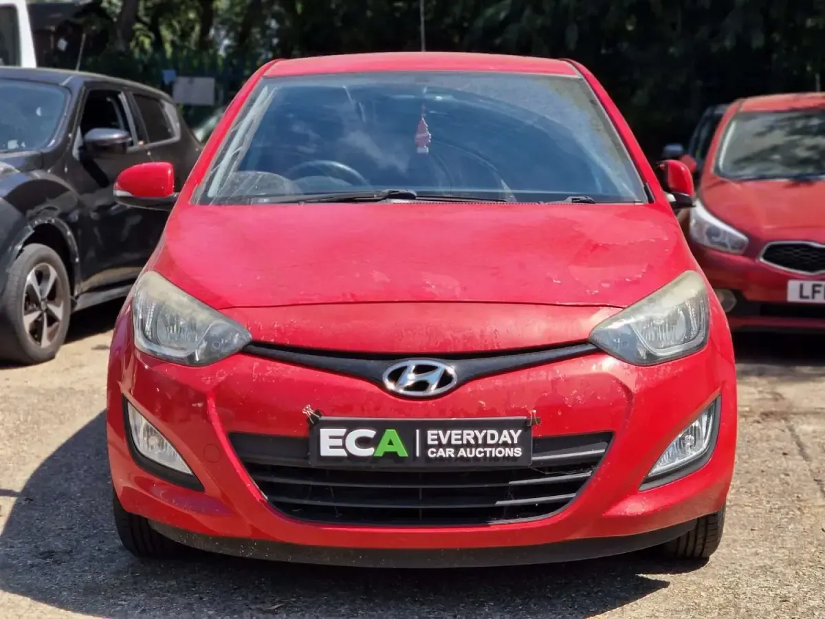 Used Hyundai i20 Active 2012 Red Hatchback