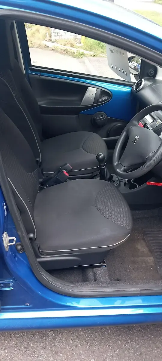 Used Peugeot 107 Active 68 HP (50 kW) 2012 Blue Hatchback