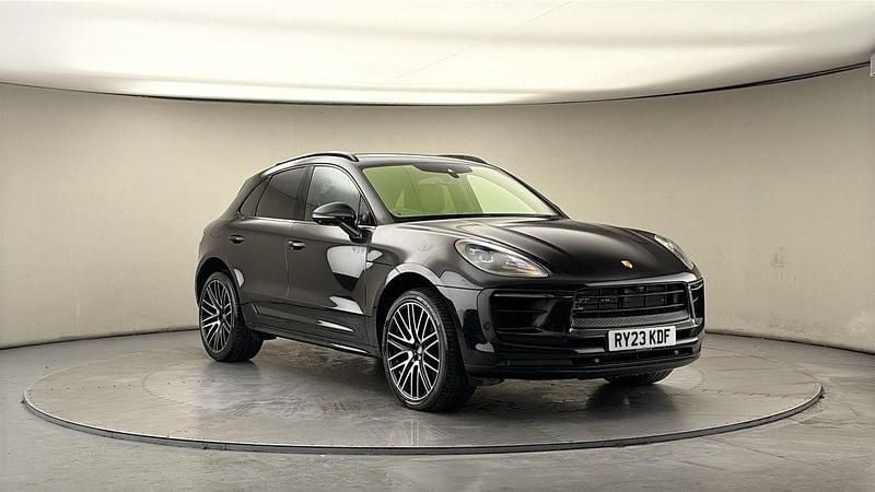 Used Porsche Macan 380 HP (279 kW) 2023 Jet black SUV