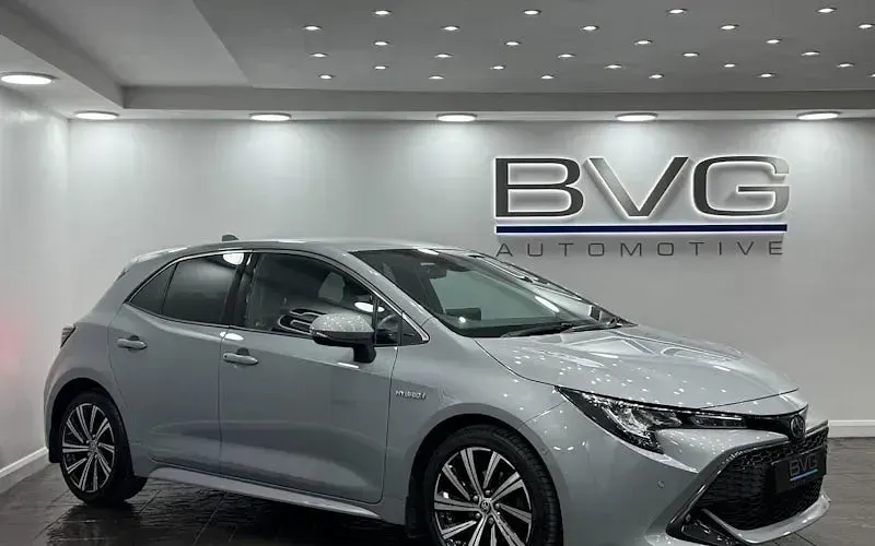 Used Toyota Corolla Design 122 HP (89 kW) 2021 Hatchback