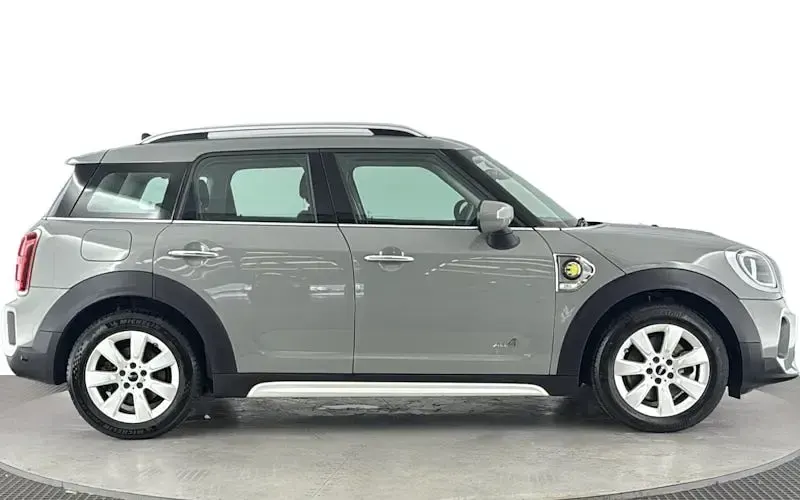 Used Mini Cooper S Classic 220 HP (161 kW) 2022 Hatchback