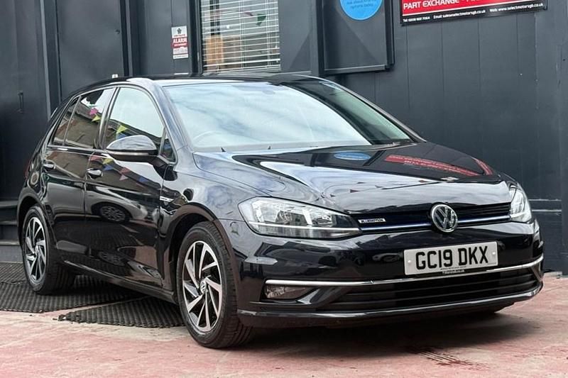 Used 2019 VW Golf VII Match Hatchback | £13,340 (Good price) - Image 1/1