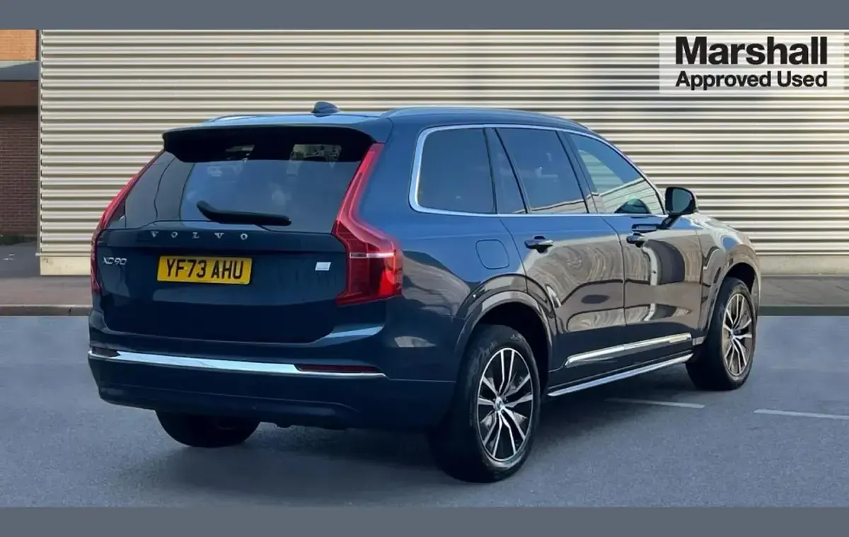 Used Volvo XC90 Core 455 HP (334 kW) 2023 Blue SUV
