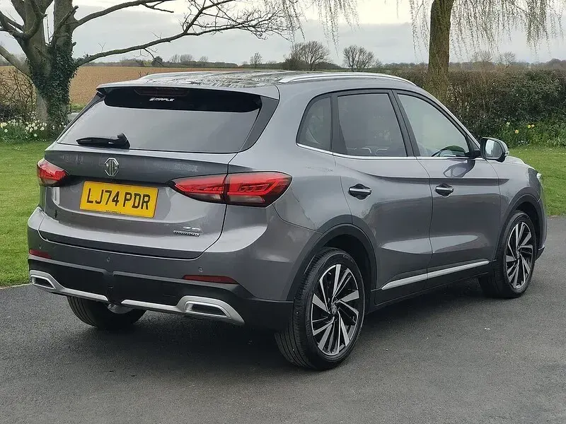 Używany MG ZS Trophy 196 KM (144 kW) 2025 Szary SUV