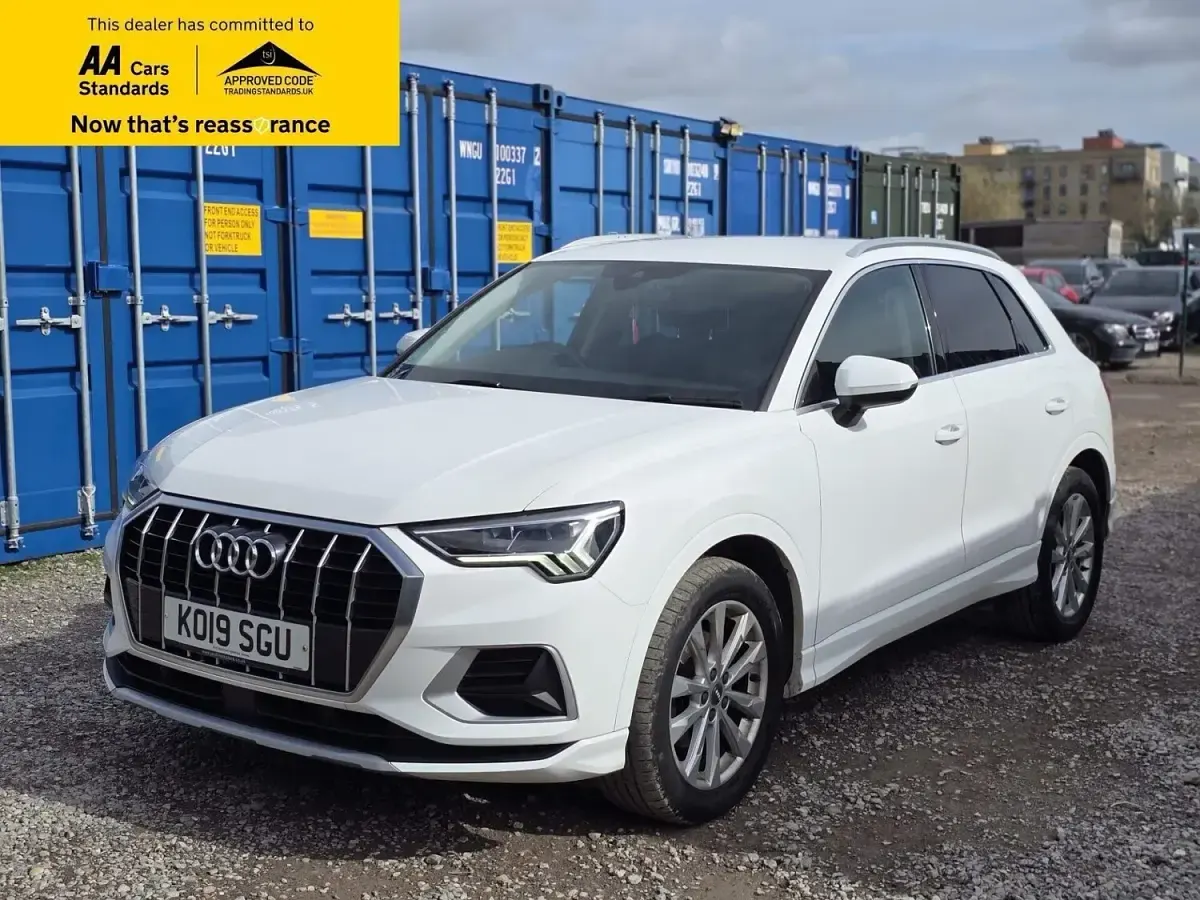 Używany Audi Q3 Sport 150 KM (110 kW) 2019 Biały SUV