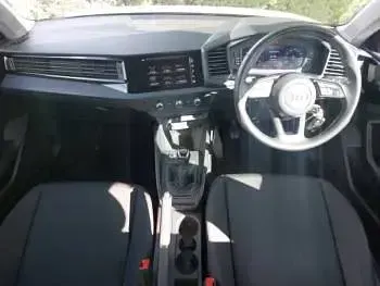 Begagnad Audi A1 Design 95 HK (69 kW) 2020 Grå SUV