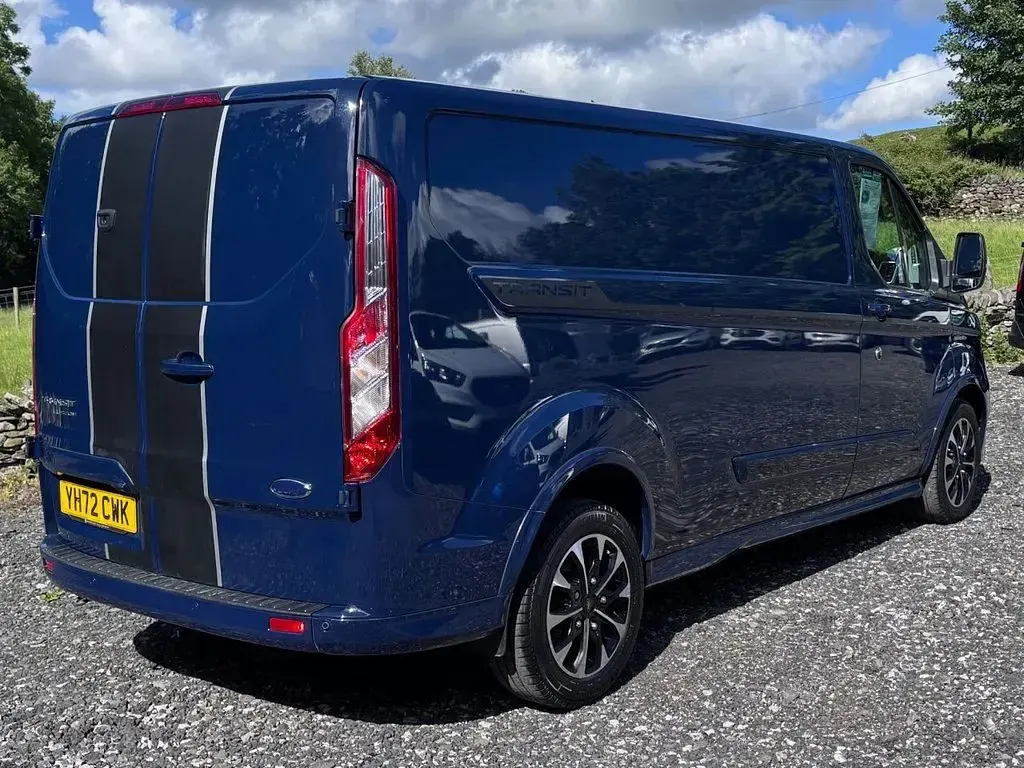 Used Ford Transit Custom Sport 170 HP (125 kW) 2022 Blue Van