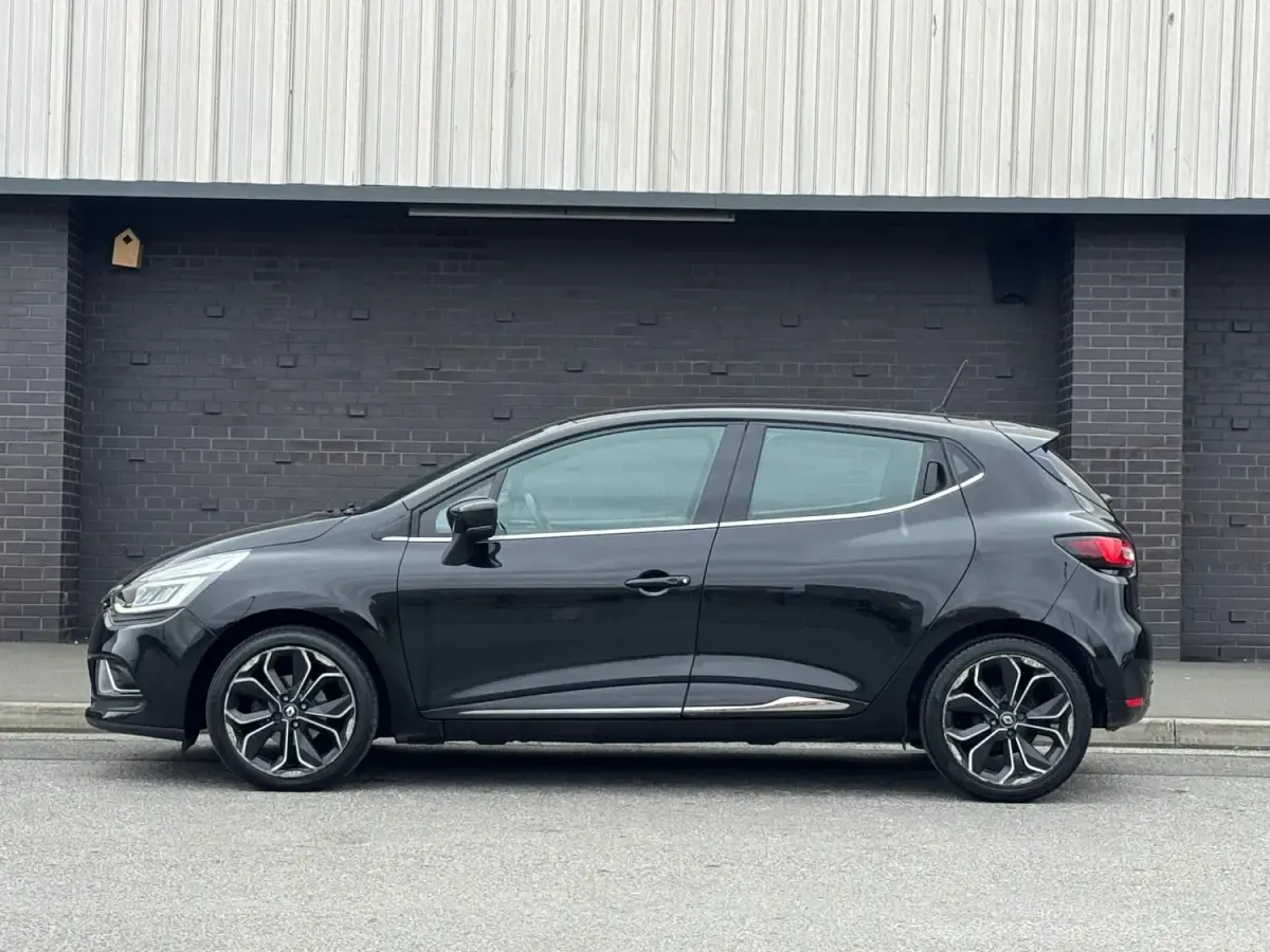 Usado Renault Clio IV Dynamique 2017 Preto Citadino