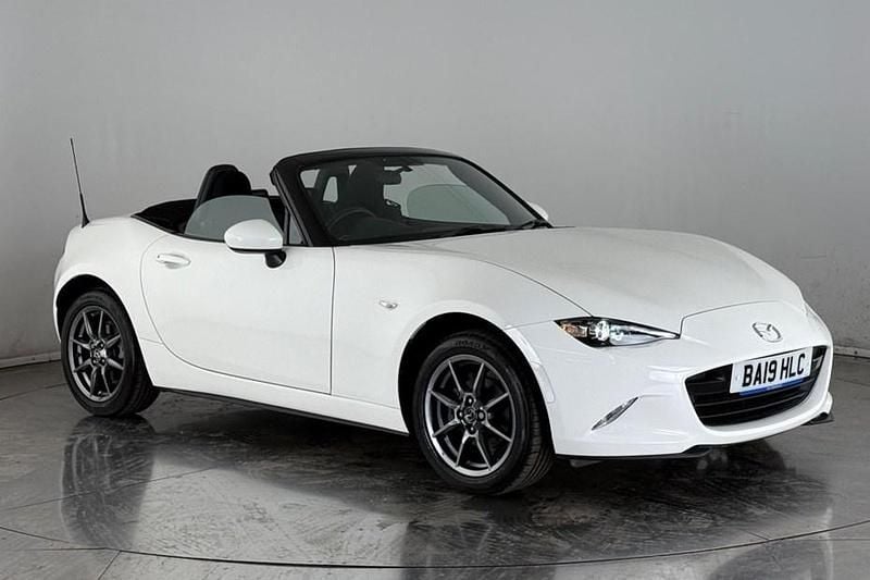 White Used 2019 Mazda MX5 Cabriolet | £12,250 (Super price) - Image 1/1