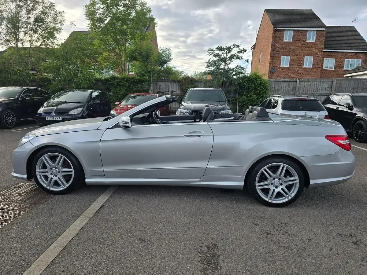 Used Mercedes E350 265 HP (194 kW) 2013 Silver Cabriolet
