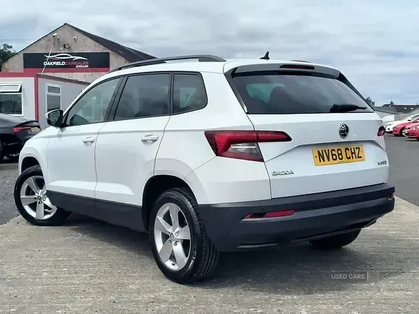 Used Skoda Karoq SE 116 HP (85 kW) 2018 White SUV