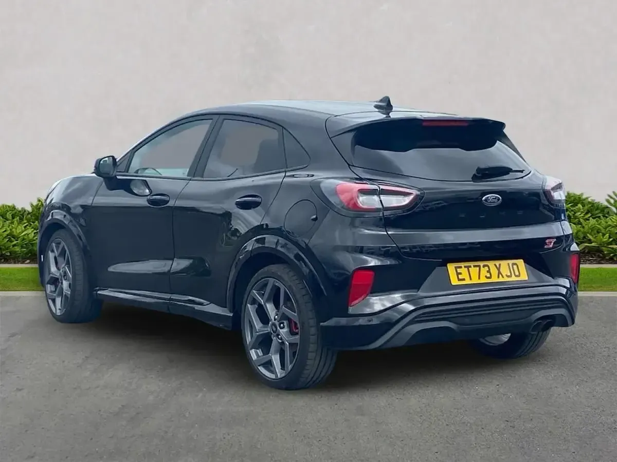 Usado Ford Puma ST 200 CV (147 kW) 2023 Negro SUV