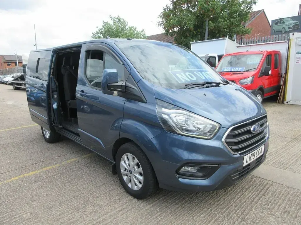 Used Ford Transit Custom Limited 170 HP (125 kW) 2019 Blue Van