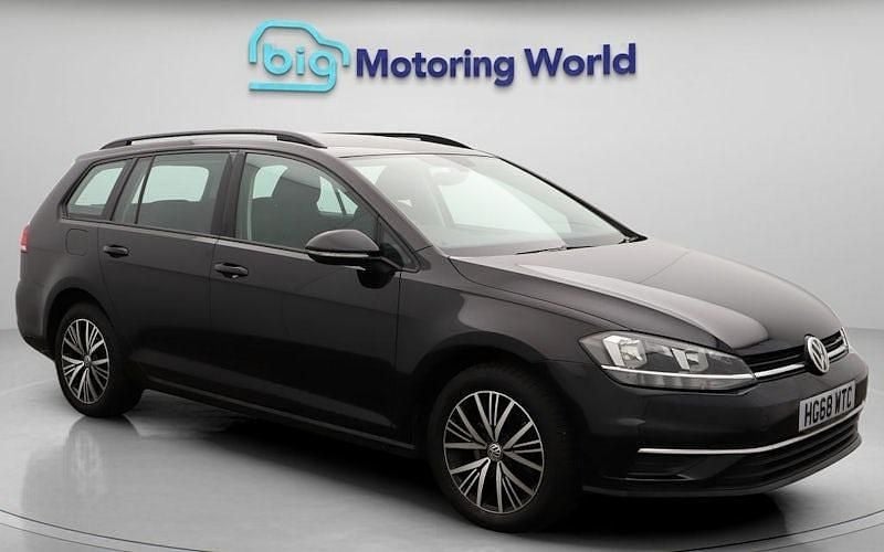Used 2019 VW Golf VII SE Estate | £11,900 (Good price) - Image 1/4