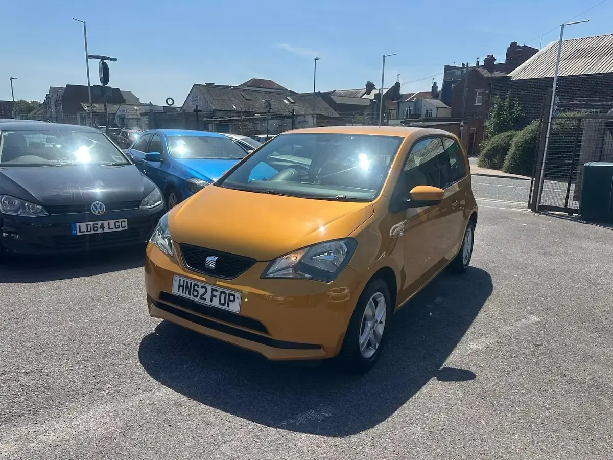 Used Seat Mii SE 75 HP (55 kW) 2013 Yellow Hatchback