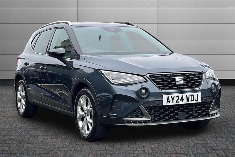 Used Seat Arona FR 110 HP (80 kW) 2024 Magnetic tech grey with black roof SUV