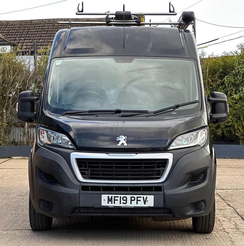 Used Peugeot Boxer 130 HP (95 kW) 2019 Black Van