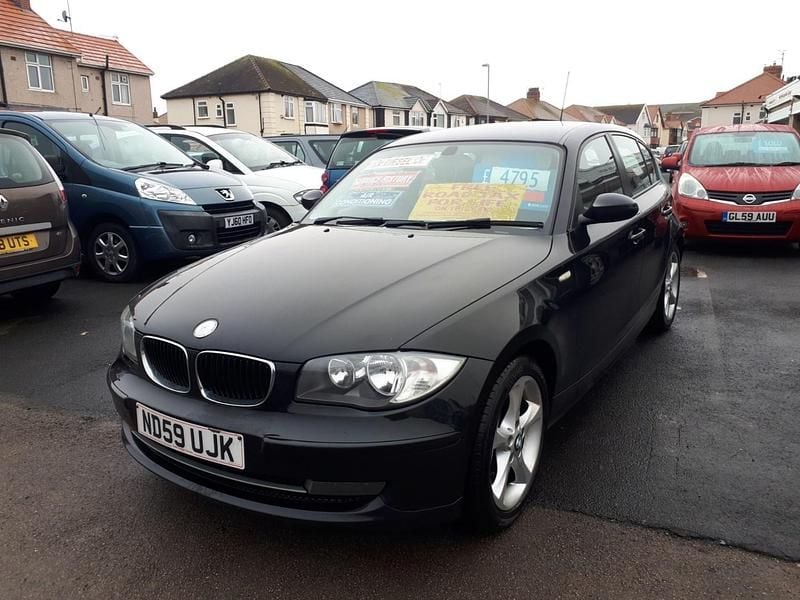 Used BMW 118 Sport Line 143 HP (105 kW) 2009 Black Hatchback