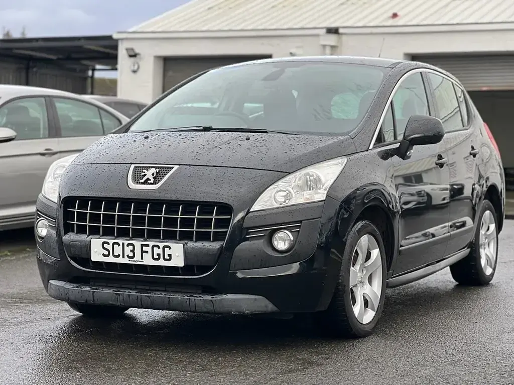 Used Peugeot 3008 Active 115 HP (84 kW) 2013 Black Hatchback