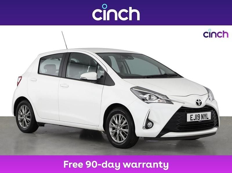 White Used 2019 Toyota Yaris Hatchback | £10,099 (Fair price) - Image 1/3