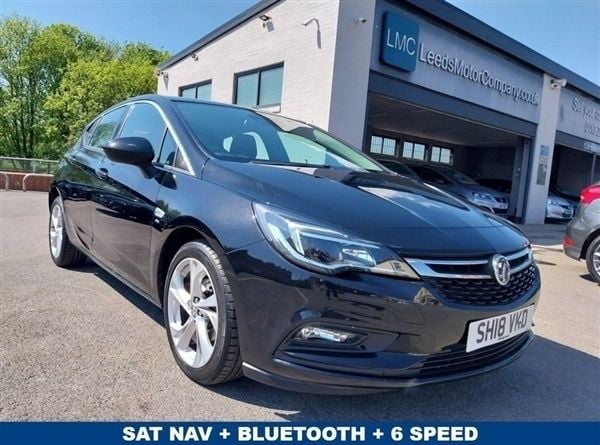 Black Used 2018 Vauxhall Astra SRi Hatchback | £8,495 (Fair price) - Image 1/1