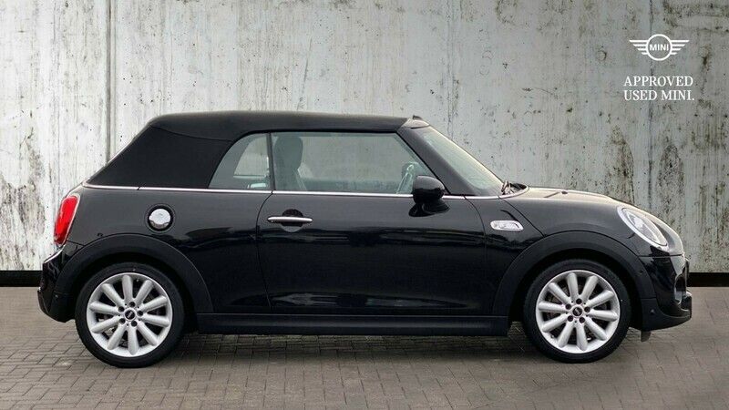 Used Mini Cooper S Classic 189 HP (139 kW) 2018 Black Hatchback