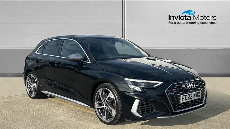 Used Audi S3 Sportback Comfort 310 HP (228 kW) 2022 Black Hatchback