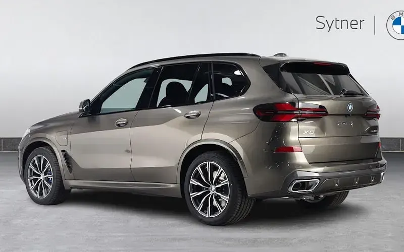 New BMW X5 M Sport 489 HP (359 kW) 2026 SUV