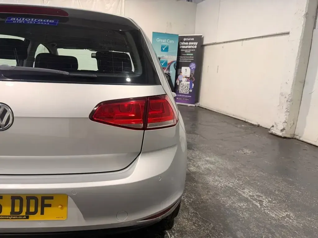 Used VW Golf VII Match 105 HP (77 kW) 2015 Silver Hatchback