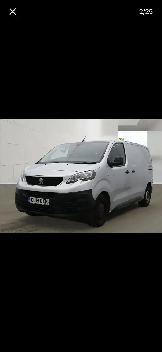Used Peugeot Expert 2019 Silver Van