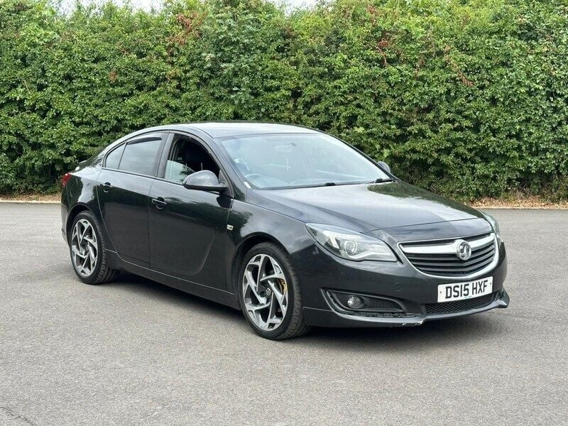 Black Used 2015 Vauxhall Insignia SRi Hatchback | £2,395 (Fair price) - Image 1/4