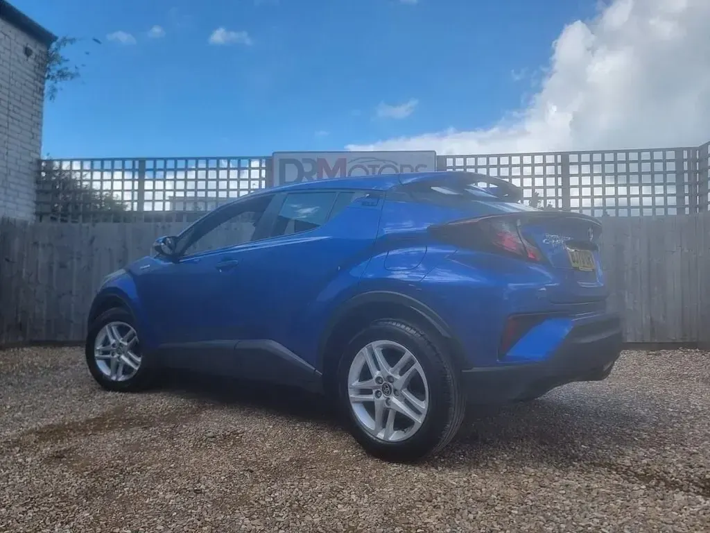 Używany Toyota C-HR 122 KM (89 kW) 2020 Niebieski SUV