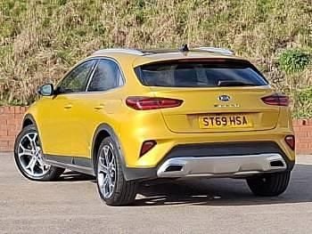 Used Kia XCeed First Edition 138 HP (101 kW) 2019 Yellow SUV