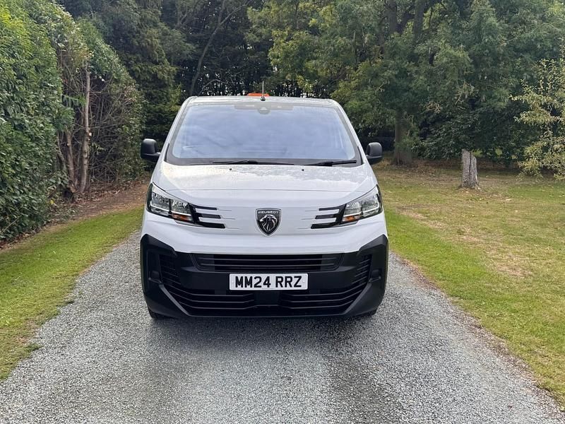 Used Peugeot Expert 2024 White Van