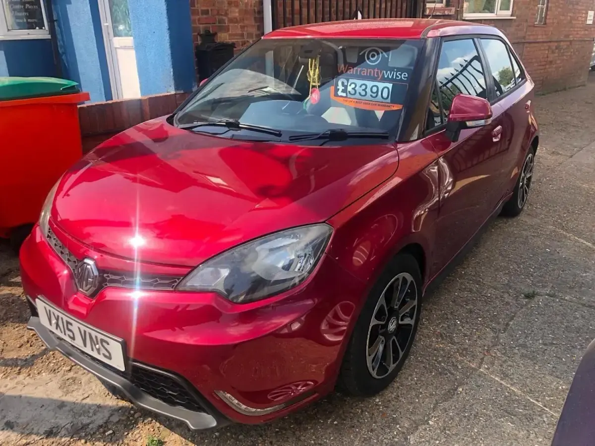 Used MG MG3 106 HP (77 kW) 2015 Red Hatchback