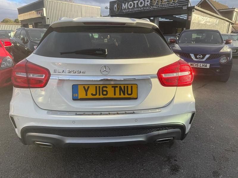 Used Mercedes GLA200 AMG line 2016 White SUV