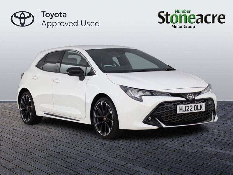 White Used 2022 Toyota Corolla Sport Hatchback | £18,000 (A bit pricey) - Image 1/4
