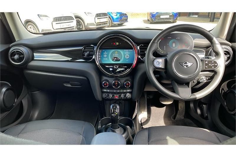 Used Mini Cooper Classic 136 HP (100 kW) 2023 Melting silver iii Hatchback