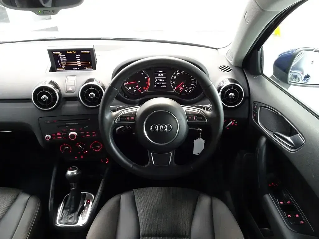 Used Audi A1 Sportback Sport 122 HP (89 kW) 2013 Blue Hatchback