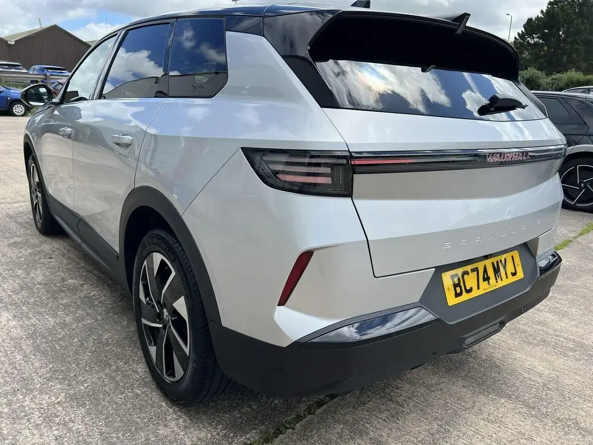 Used Vauxhall Grandland X Ultimate 134 HP (98 kW) 2025 Grey SUV