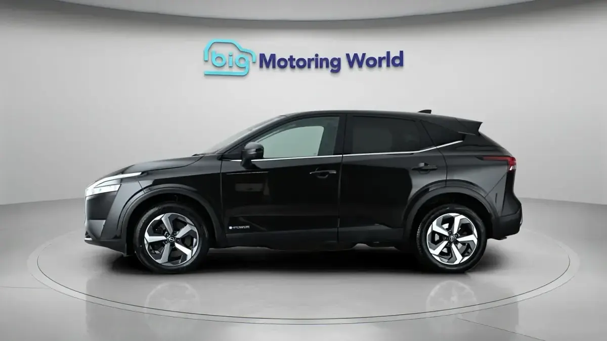 Used Nissan Qashqai N-Connecta 190 HP (139 kW) 2023 Black SUV