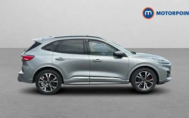 Used Ford Kuga ST-Line X 150 HP (110 kW) 2023 Silver SUV