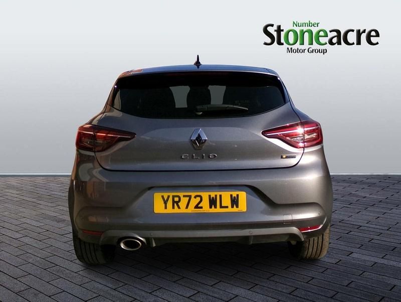Used Renault Clio V RS Line 90 HP (66 kW) 2022 Grey Hatchback