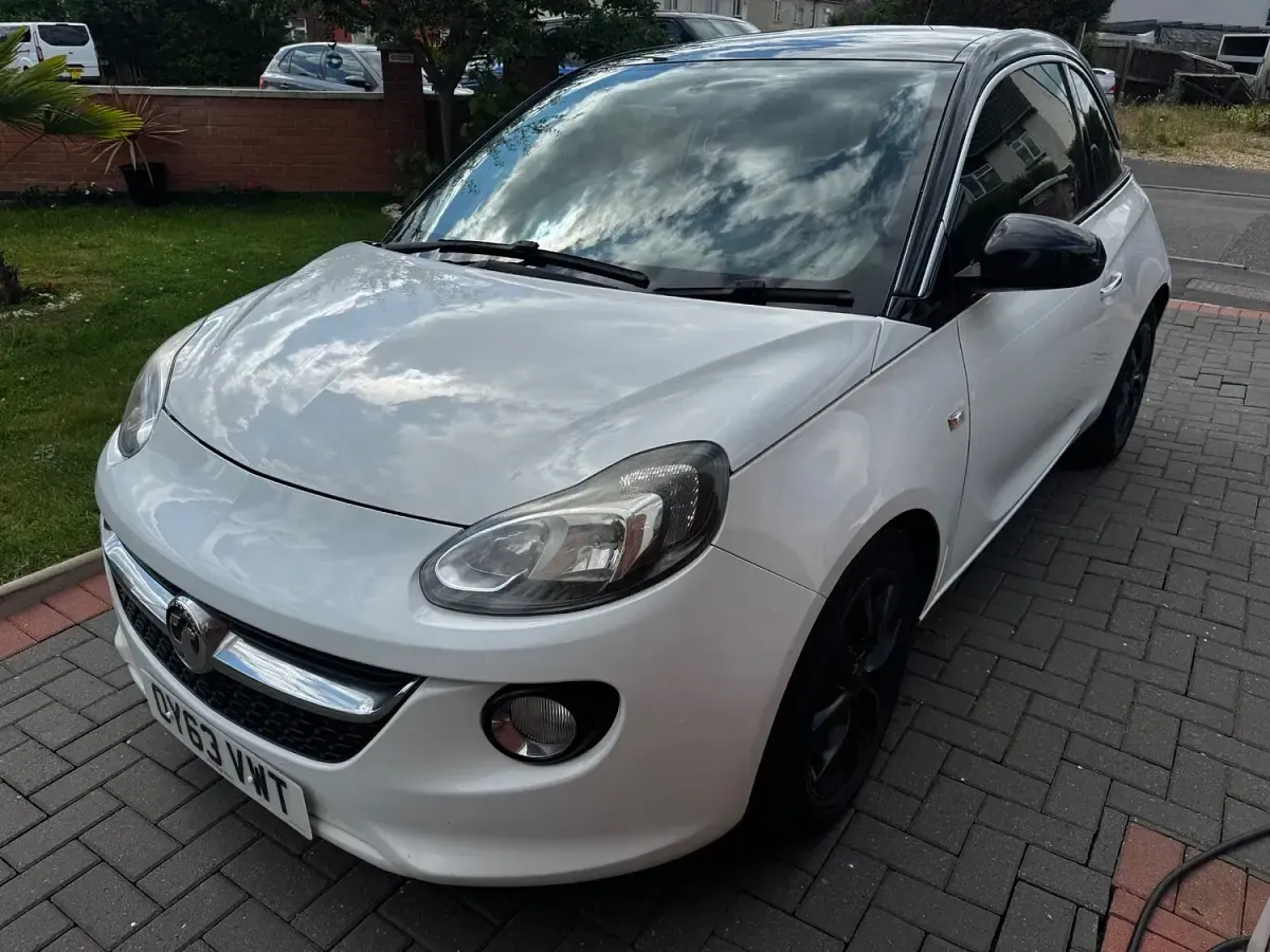 Used Vauxhall Adam Jam 87 HP (63 kW) 2013 White Hatchback