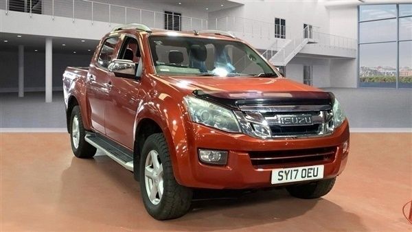Red Used 2017 Isuzu Pick up Pickup | £13,500 (Fair price) - Image 1/1