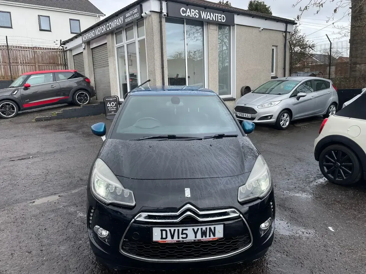 Used Citroën DS3 PureTech 110 HP (80 kW) 2015 Black Hatchback