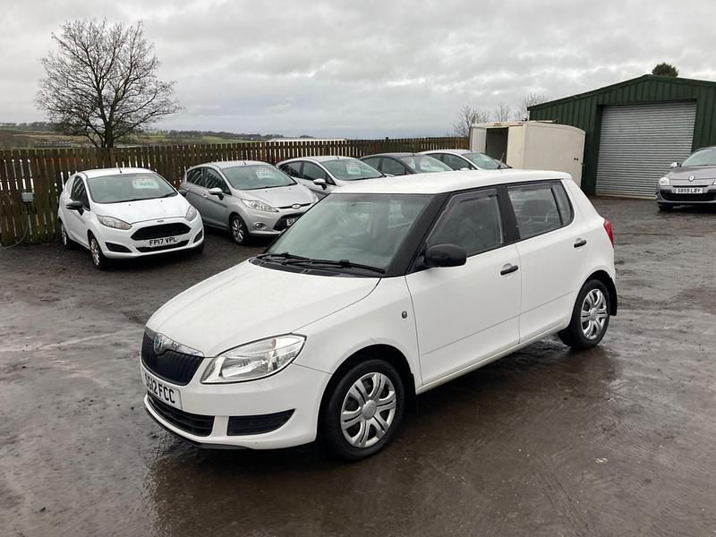 White Used 2012 Skoda Fabia Hatchback | £1,995 (Super price) - Image 1/4