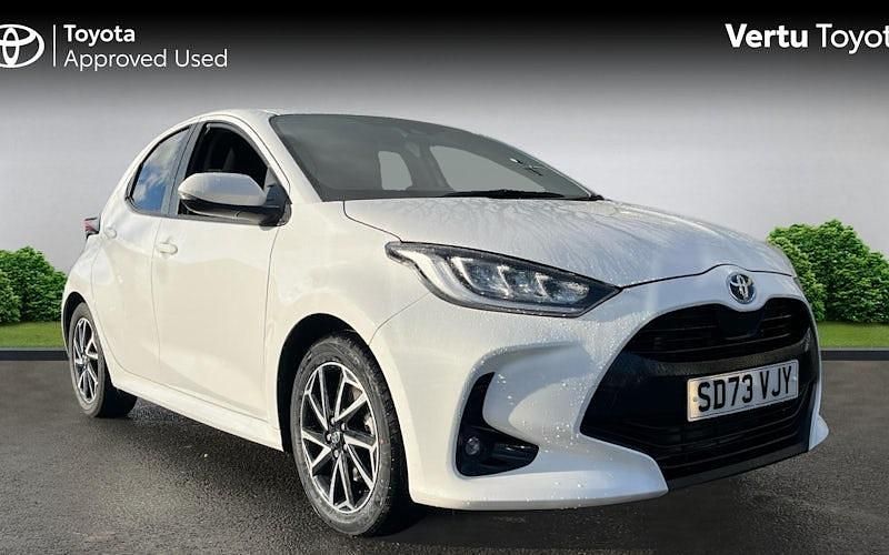 Used Toyota Yaris Hybrid Design 116 HP (85 kW) 2026 Hatchback
